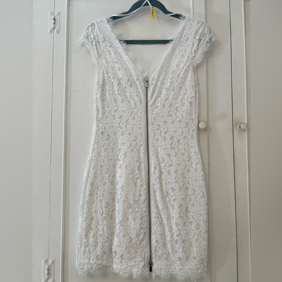 White DvF floral lace mini dress - Picture 3 of 3